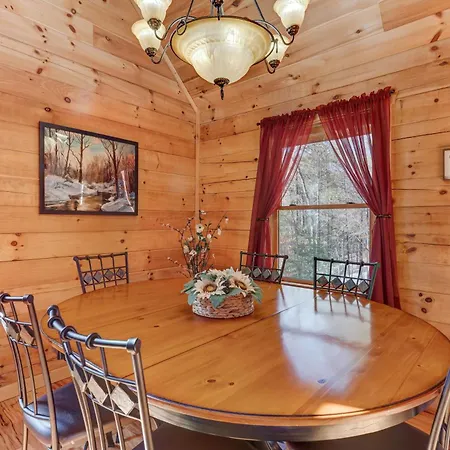 Hot-Tub 6 Seater, Fire-Pit, Master King Bed, Wineries, Pickleball, Resort Amenities Ellijay Exterior photo