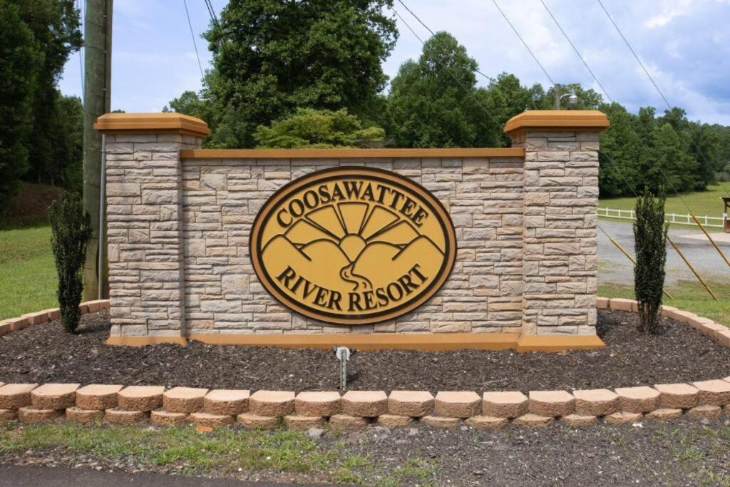 Holiday home Hot-tub 6 Seater, Fire-pit, Master King Bed, Wineries, Pickleball, Amenities