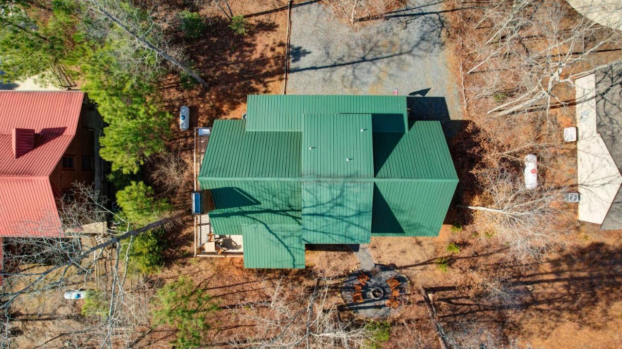 Hot-tub 6 Seater, Fire-pit, Master King Bed, Wineries, Pickleball, Amenities Holiday home *